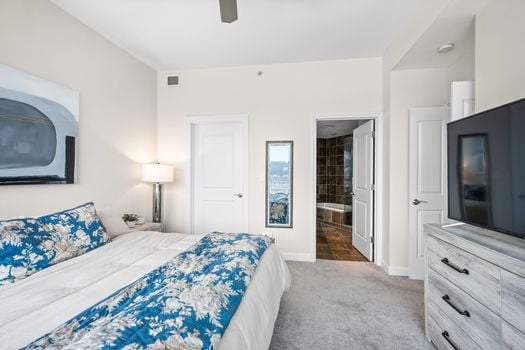 6-web-or-mls-400 Riverboat Row 705 (6 of 41)