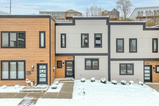 9-web-or-mls-100 W 14th St Unit B (9 of 46)