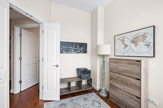 9-web-or-mls-400 Riverboat Row 705 (9 of 41)