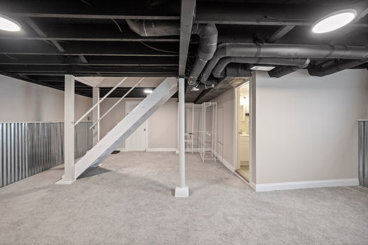 18-web-or-mls-6097 W Fordham Pl (18 of 47)