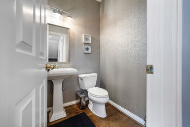 20-web-or-mls-7097 Shawnee Hills Dr (20 of 81)