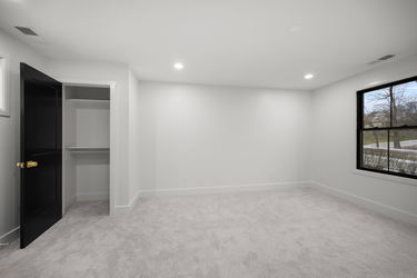 33-web-or-mls-7025 Wallace Ave (33 of 72)