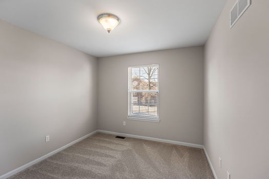 38-web-or-mls-3806 Southern Ave (38 of 63)