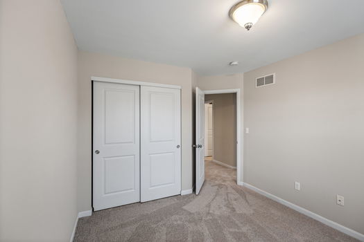 41-web-or-mls-3806 Southern Ave (41 of 63)