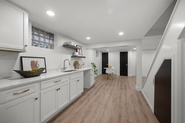 46-web-or-mls-7025 Wallace Ave (46 of 72)