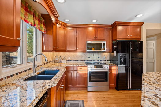 48-web-or-mls-33 Carpenters Ridge (48 of 106)