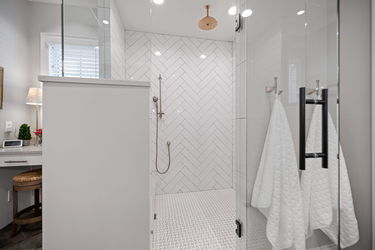 57-web-or-mls-2595 Perkins Ln (57 of 95)