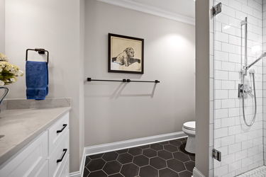 67-web-or-mls-2595 Perkins Ln (67 of 95)