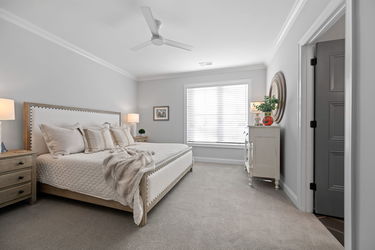 70-web-or-mls-2595 Perkins Ln (70 of 95)