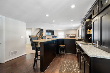 78-web-or-mls-7097 Shawnee Hills Dr (78 of 81)