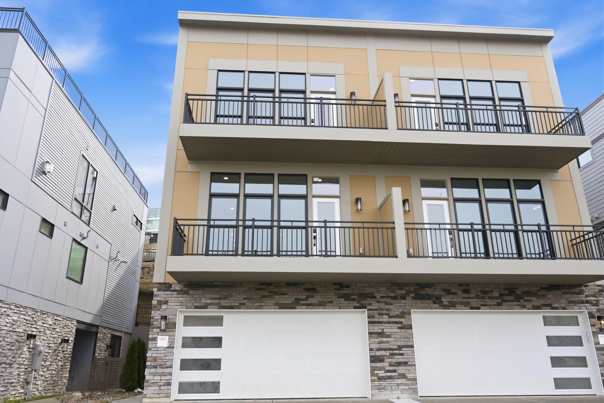 1-web-or-mls-100 W 13th St (1 of 27)