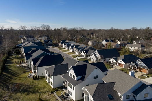 10-web-or-mls-Orchard Trail-13