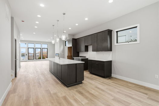 12-web-or-mls-100 W 13th St (12 of 27)