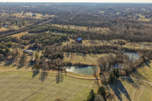 12-web-or-mls-6099 Millikin Rd (12 of 100)