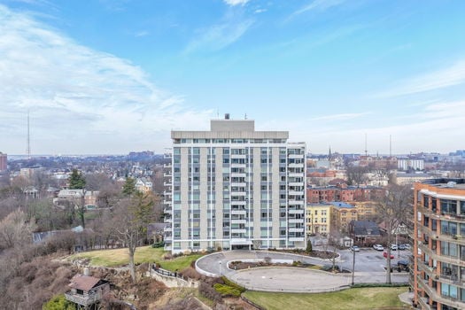 13-web-or-mls-2401 Ingleside Ave 4a (13 of 57)