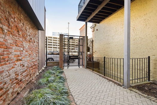 13-web-or-mls-411 Plum St Unit 302 (13 of 62)