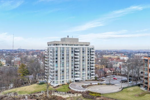 14-web-or-mls-2401 Ingleside Ave 4a (14 of 57)