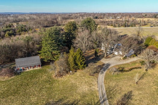 14-web-or-mls-6099 Millikin Rd (14 of 100)