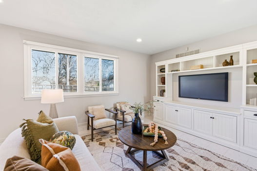 14-web-or-mls-9528 Croton Dr (14 of 30)