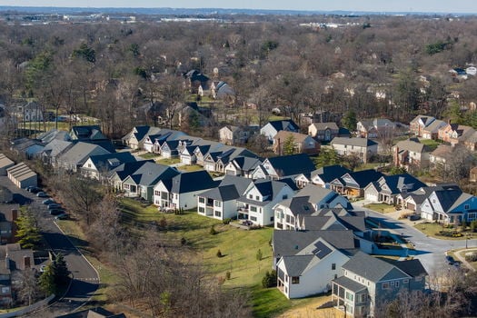 14-web-or-mls-Orchard Trail-17