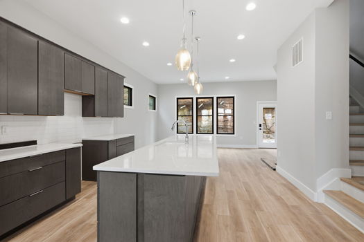 15-web-or-mls-100 W 13th St (15 of 27)