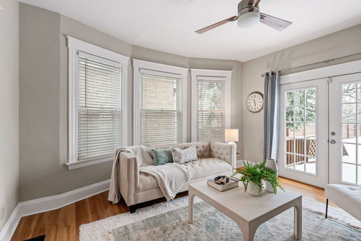 16-web-or-mls-3785 Drake Ave (16 of 42)