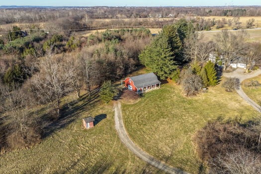 16-web-or-mls-6099 Millikin Rd (16 of 100)