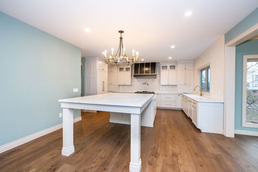 16-web-or-mls-9835 Orchard Trail-16