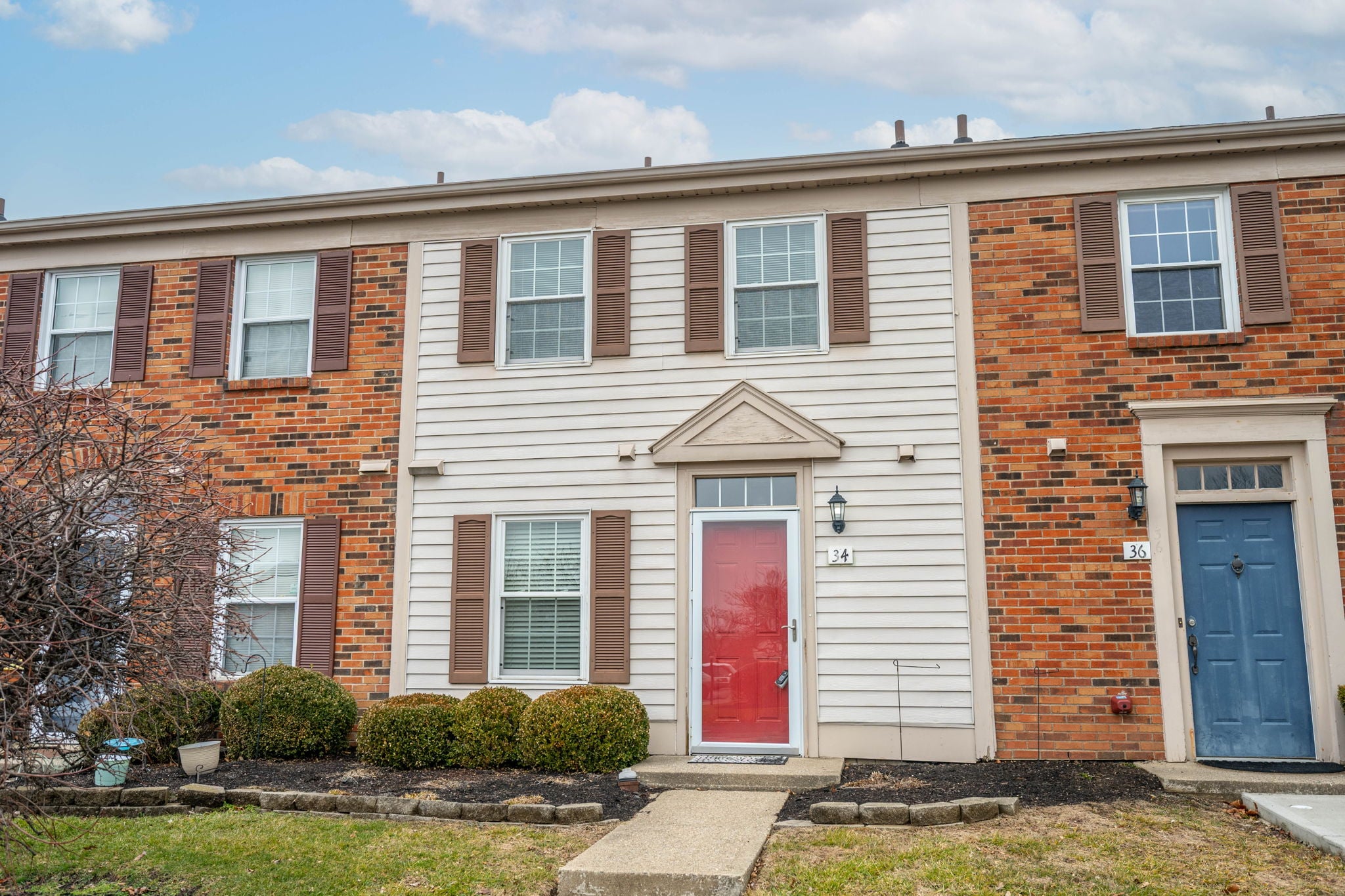 2-web-or-mls-34 Banberry Tr (2 of 36)