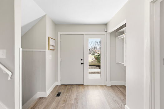 20-web-or-mls-9528 Croton Dr (20 of 30)