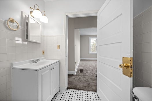 21-web-or-mls-3280 Jefferson Ave (21 of 33)