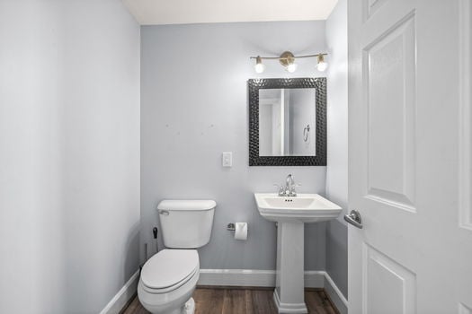 21-web-or-mls-551 E 13th St (21 of 41)