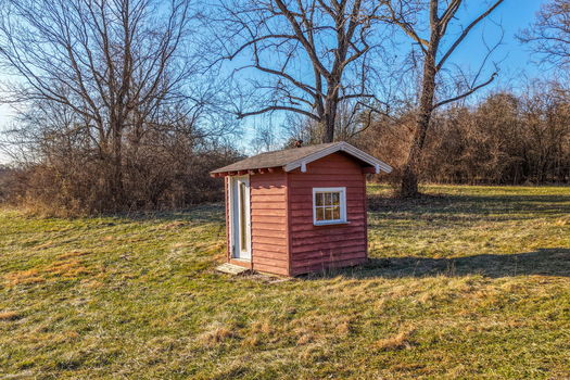 21-web-or-mls-6099 Millikin Rd (21 of 100)