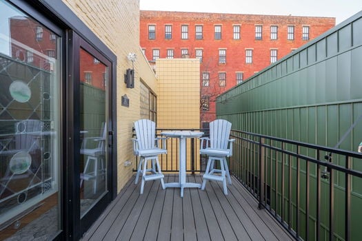 22-web-or-mls-411 Plum St Unit 302 (22 of 62)