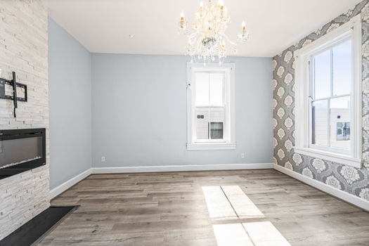 22-web-or-mls-551 E 13th St (22 of 41)