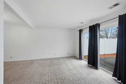 24-web-or-mls-34 Banberry Tr (24 of 36)