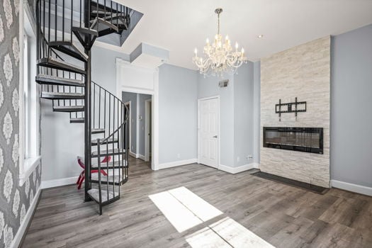 24-web-or-mls-551 E 13th St (24 of 41)