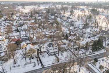 26-web-or-mls-2517 Observatory Ave (26 of 99)