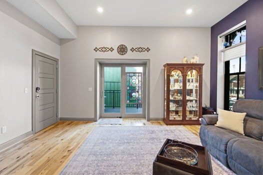 26-web-or-mls-411 Plum St Unit 302 (26 of 62)