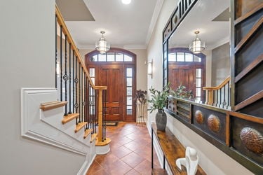 27-web-or-mls-1464 Riverside Dr (27 of 72)