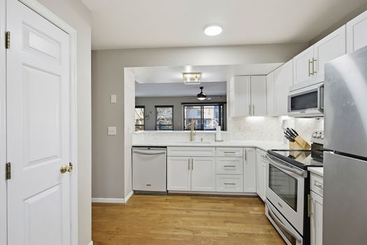 30-web-or-mls-416 Old Court St (30 of 50)