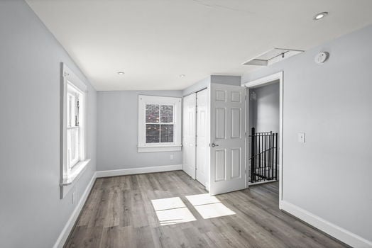 30-web-or-mls-551 E 13th St (30 of 41)