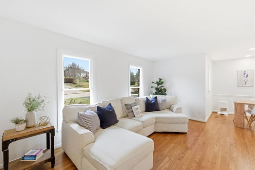 33-web-or-mls-9933 Hampstead Ct (33 of 106)