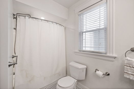 37-web-or-mls-3785 Drake Ave (37 of 42)