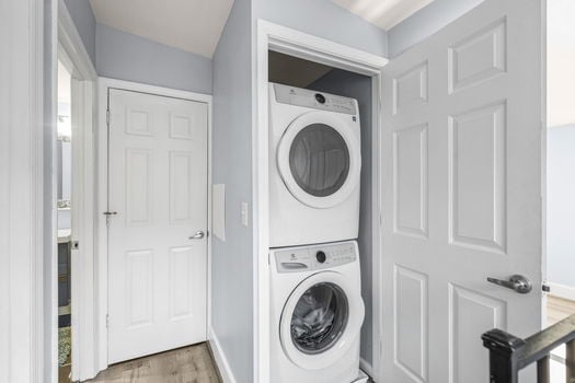 37-web-or-mls-551 E 13th St (37 of 41)