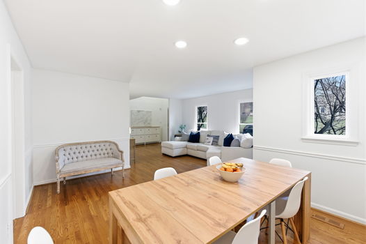 37-web-or-mls-9933 Hampstead Ct (37 of 106)