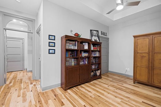 39-web-or-mls-411 Plum St Unit 302 (39 of 62)