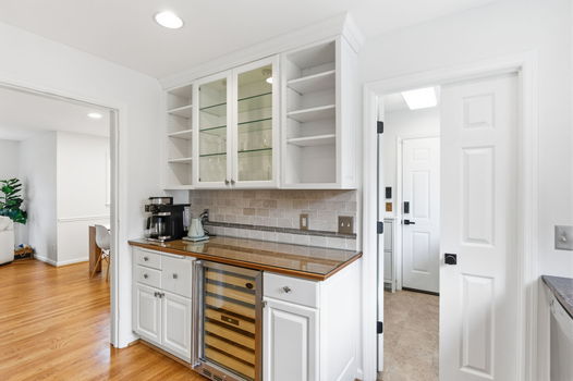 39-web-or-mls-9933 Hampstead Ct (39 of 106)