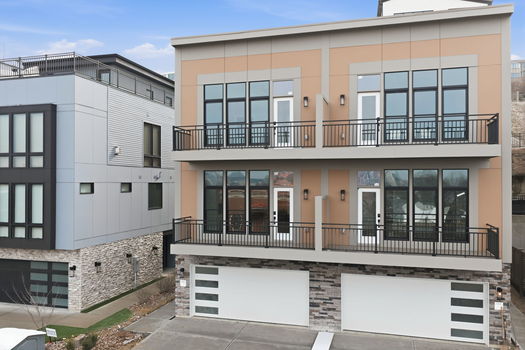 4-web-or-mls-100 W 13th St (4 of 27)