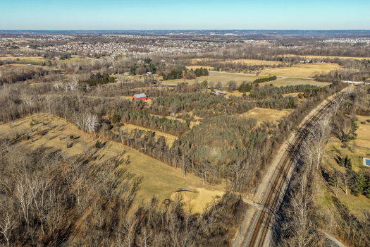 4-web-or-mls-6099 Millikin Rd (4 of 100)